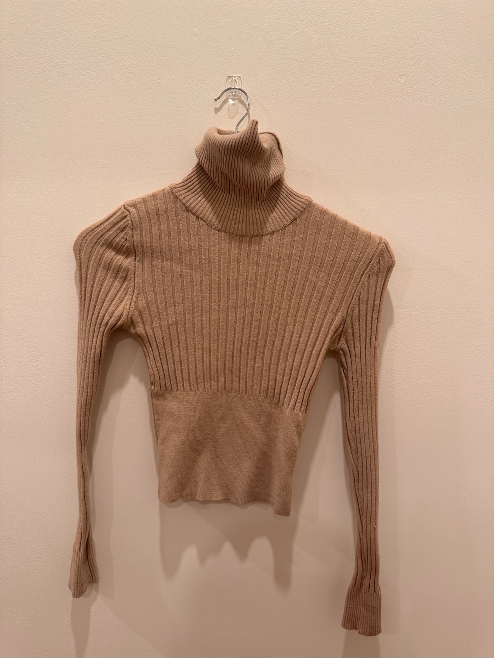 camel ribbed turtleneck!